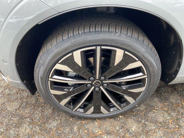 new 2026 Volvo XC60 car, priced at $63,095