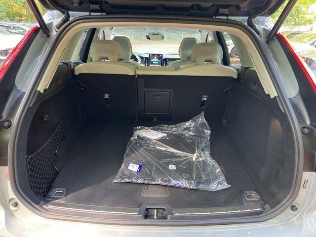 new 2026 Volvo XC60 car, priced at $62,295