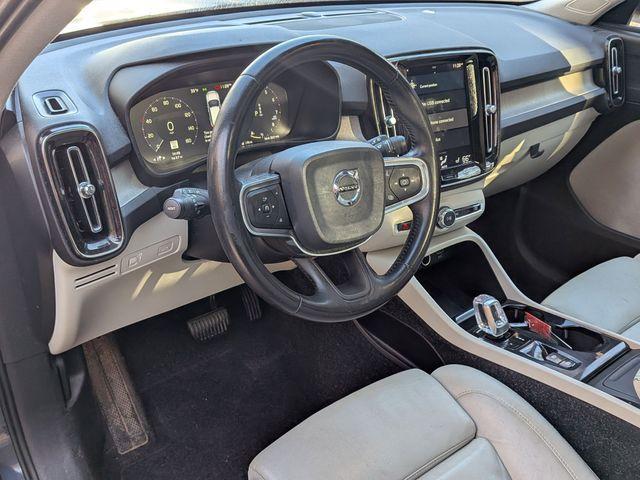 used 2020 Volvo XC40 car, priced at $22,290