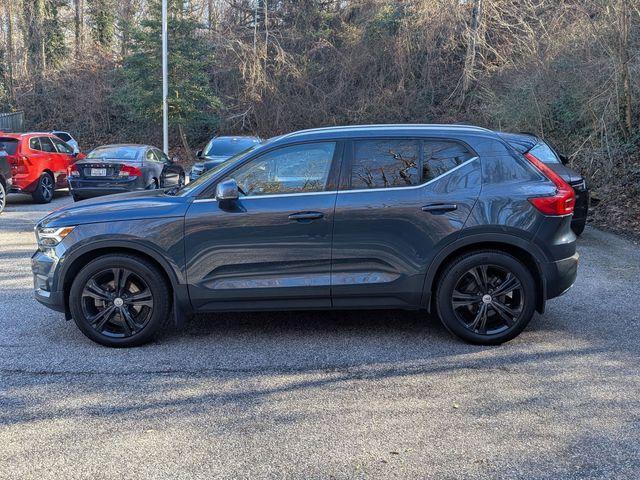 used 2020 Volvo XC40 car, priced at $22,290
