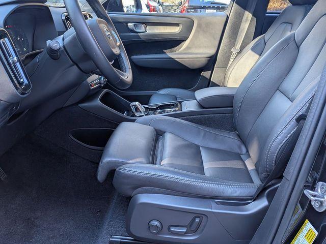 used 2025 Volvo XC40 car, priced at $32,415