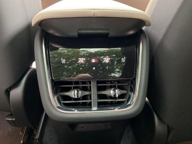 new 2025 Volvo EX90 car, priced at $87,290