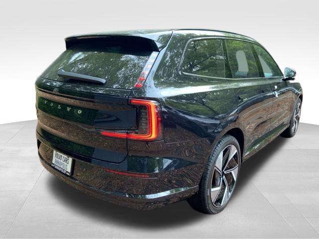 new 2025 Volvo EX90 car, priced at $87,290