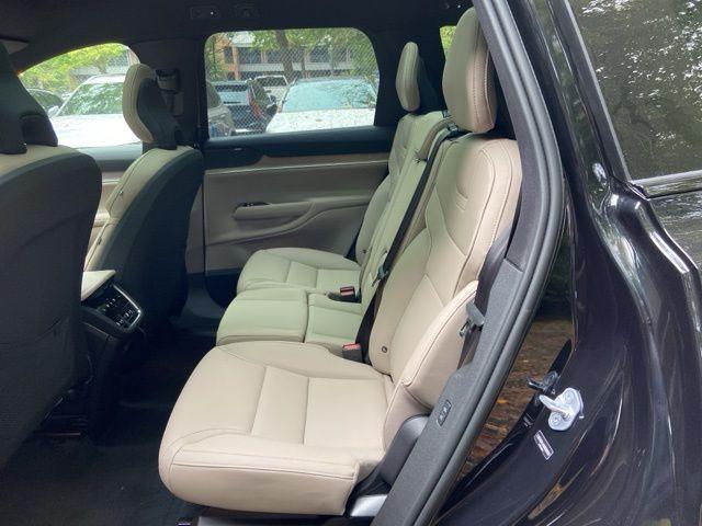 new 2025 Volvo EX90 car, priced at $87,290