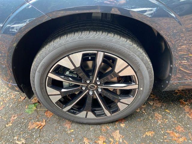 new 2026 Volvo XC60 car, priced at $62,295