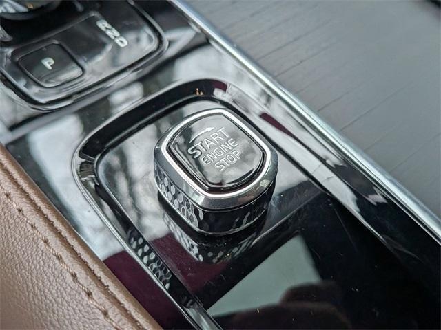 used 2022 Volvo XC90 Recharge Plug-In Hybrid car, priced at $41,341