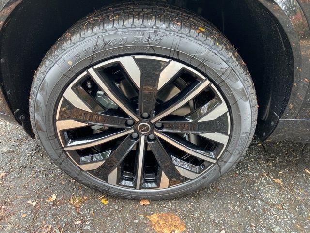 new 2026 Volvo XC90 car, priced at $70,895