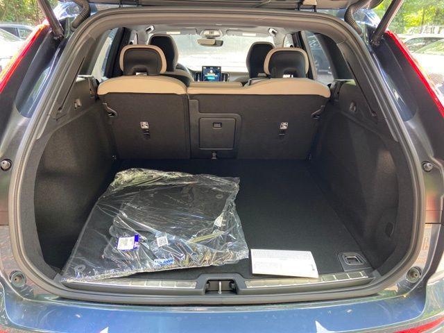 new 2026 Volvo XC60 car, priced at $57,145