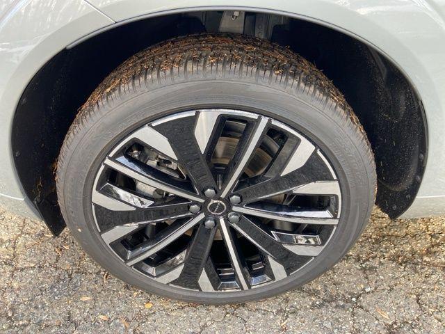 new 2026 Volvo XC60 Plug-In Hybrid car, priced at $75,355