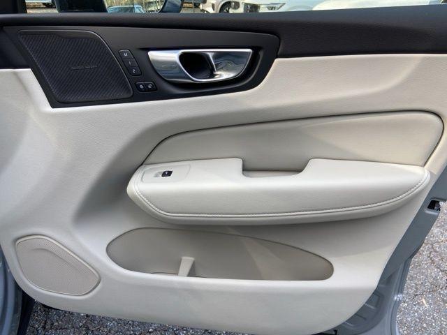 new 2026 Volvo XC60 Plug-In Hybrid car, priced at $75,355