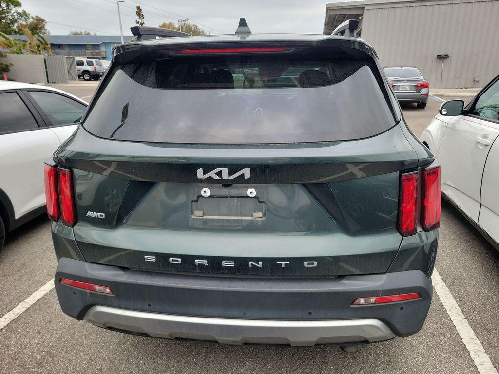 used 2022 Kia Sorento car, priced at $25,902