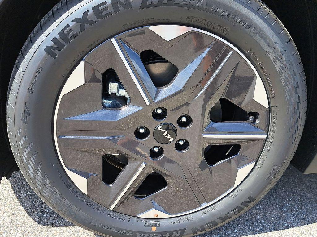 new 2025 Kia EV6 car, priced at $31,434