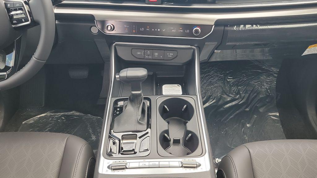 new 2026 Kia Carnival car, priced at $45,446