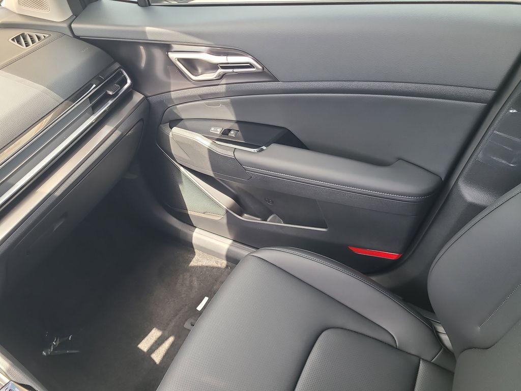 new 2025 Kia Sportage Hybrid car, priced at $31,772