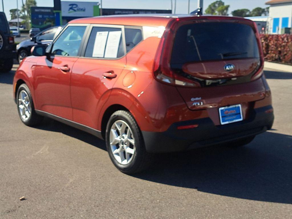 used 2021 Kia Soul car, priced at $13,747