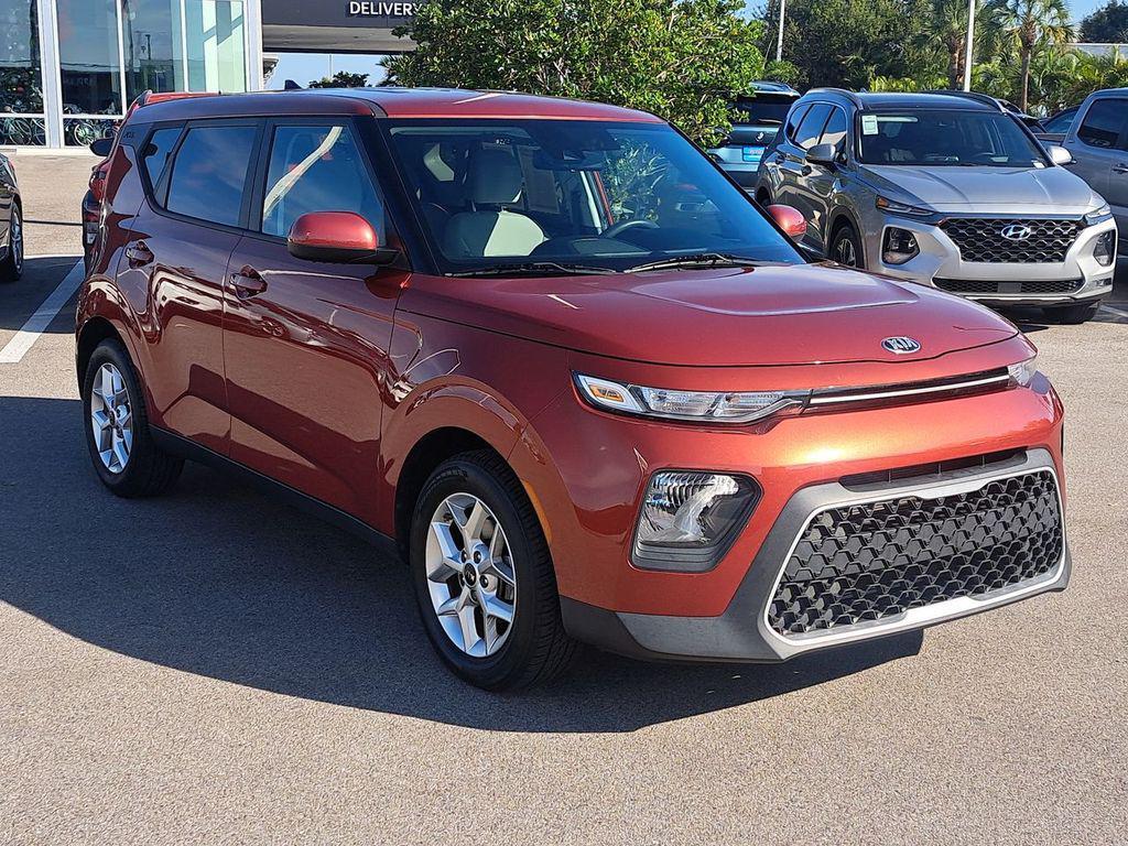 used 2021 Kia Soul car, priced at $13,747