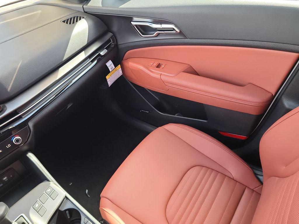new 2026 Kia Sportage car, priced at $33,880