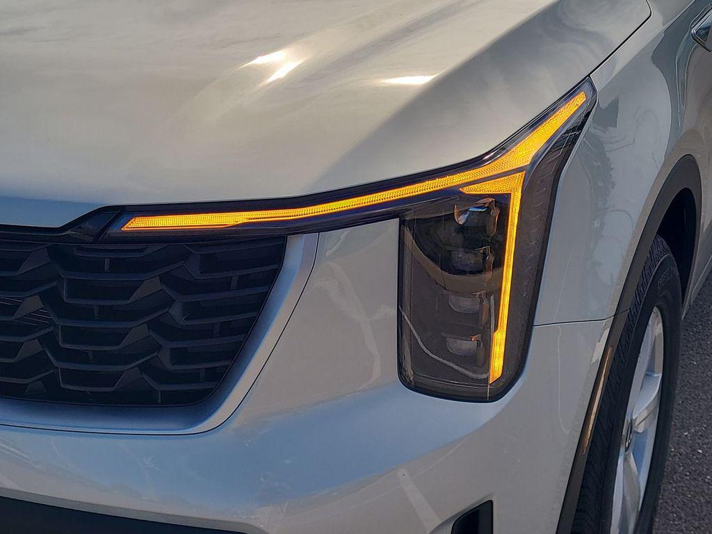 new 2026 Kia Sorento car, priced at $28,999