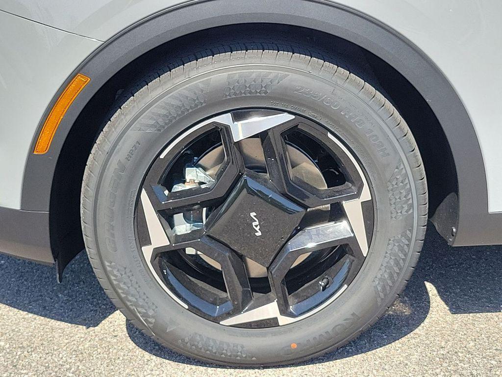 new 2026 Kia Sportage car, priced at $30,346
