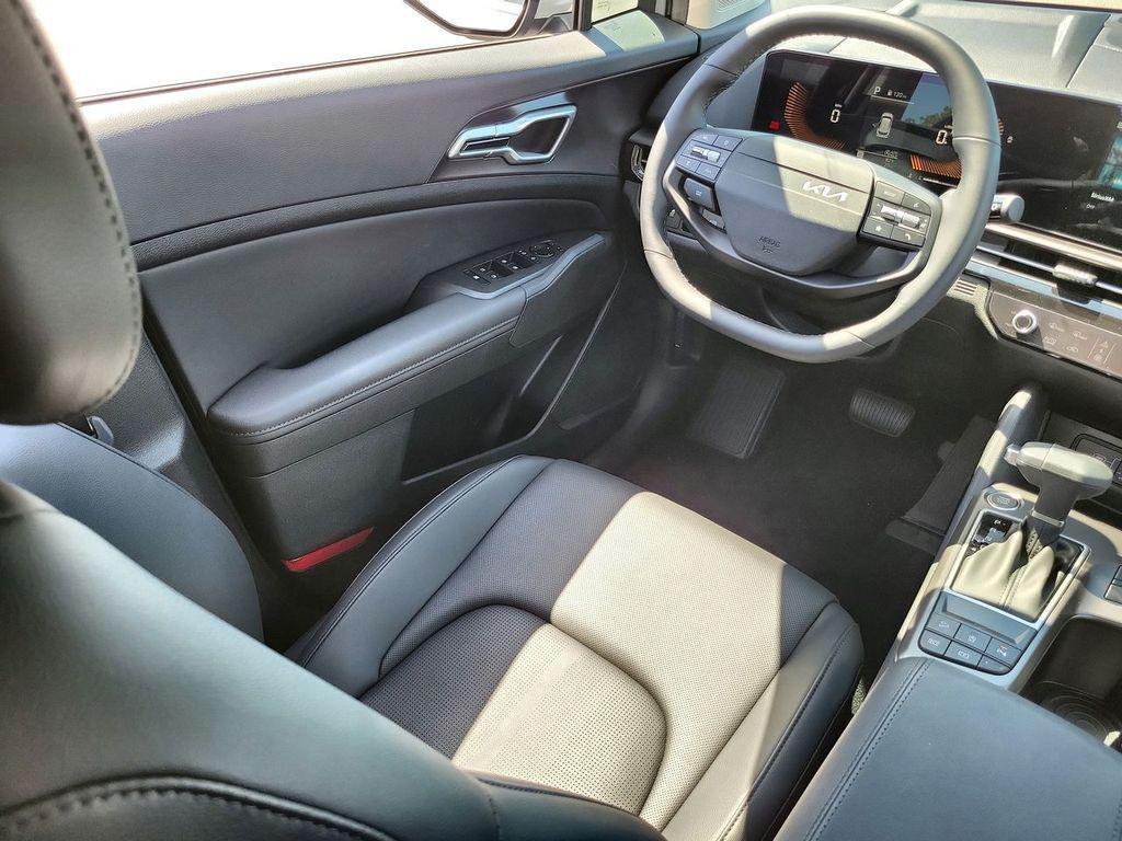 new 2026 Kia Sportage car, priced at $30,346