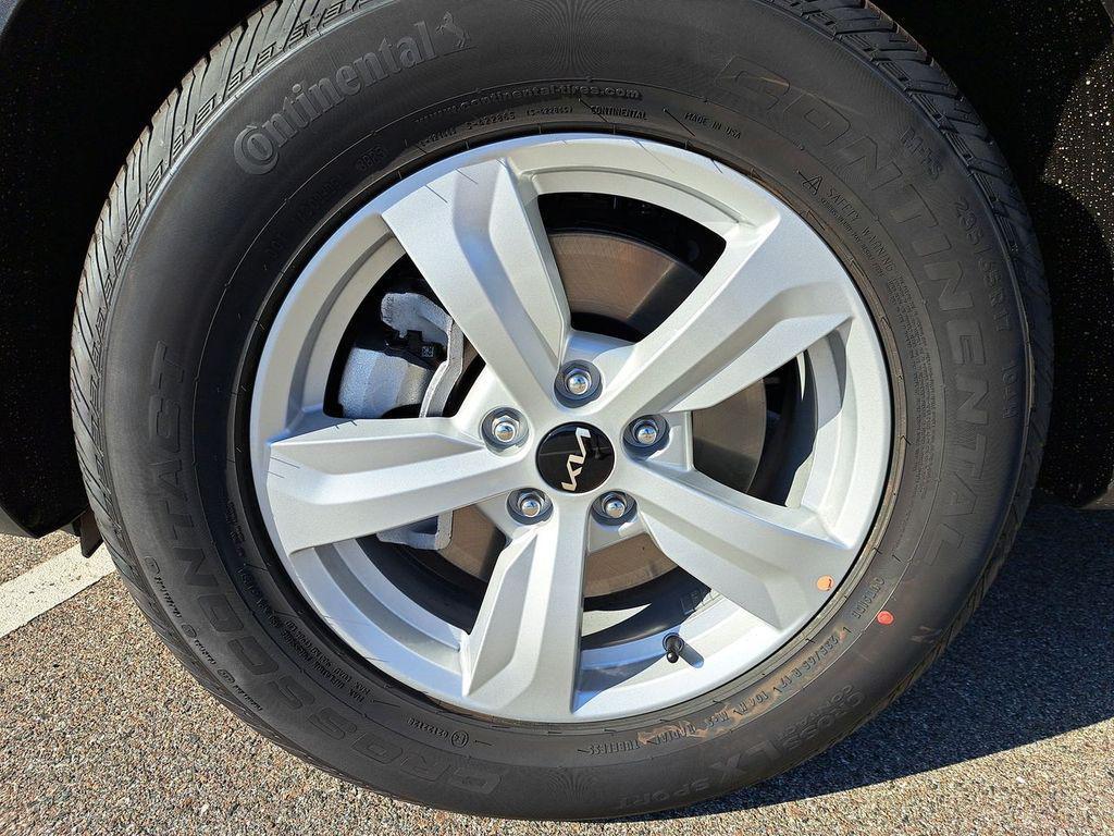 new 2026 Kia Sorento car, priced at $31,499