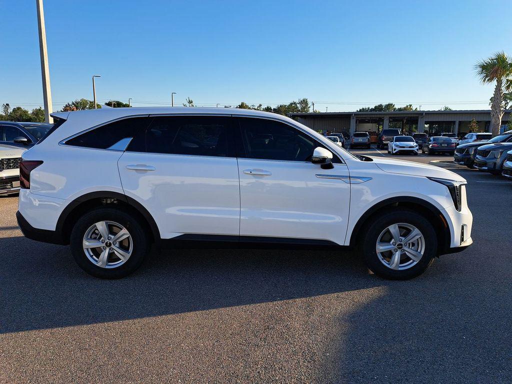 new 2026 Kia Sorento car, priced at $31,959
