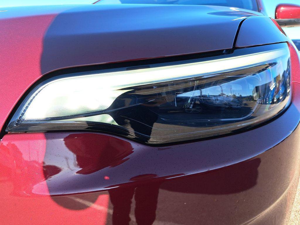 used 2021 Jeep Cherokee car, priced at $21,581