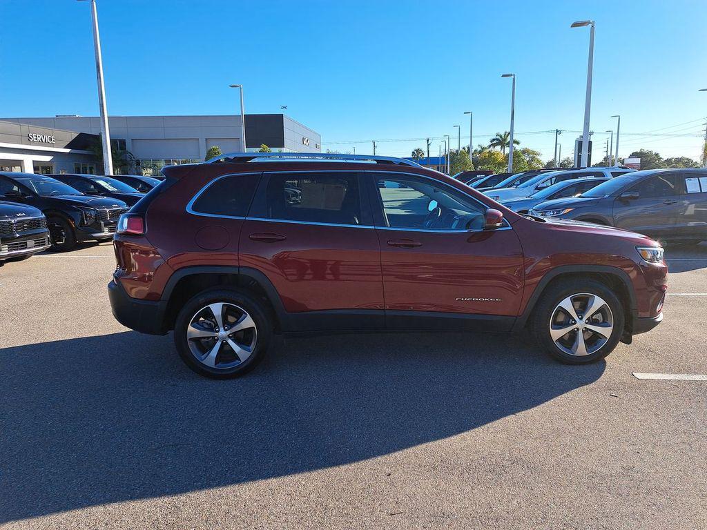 used 2021 Jeep Cherokee car, priced at $21,581