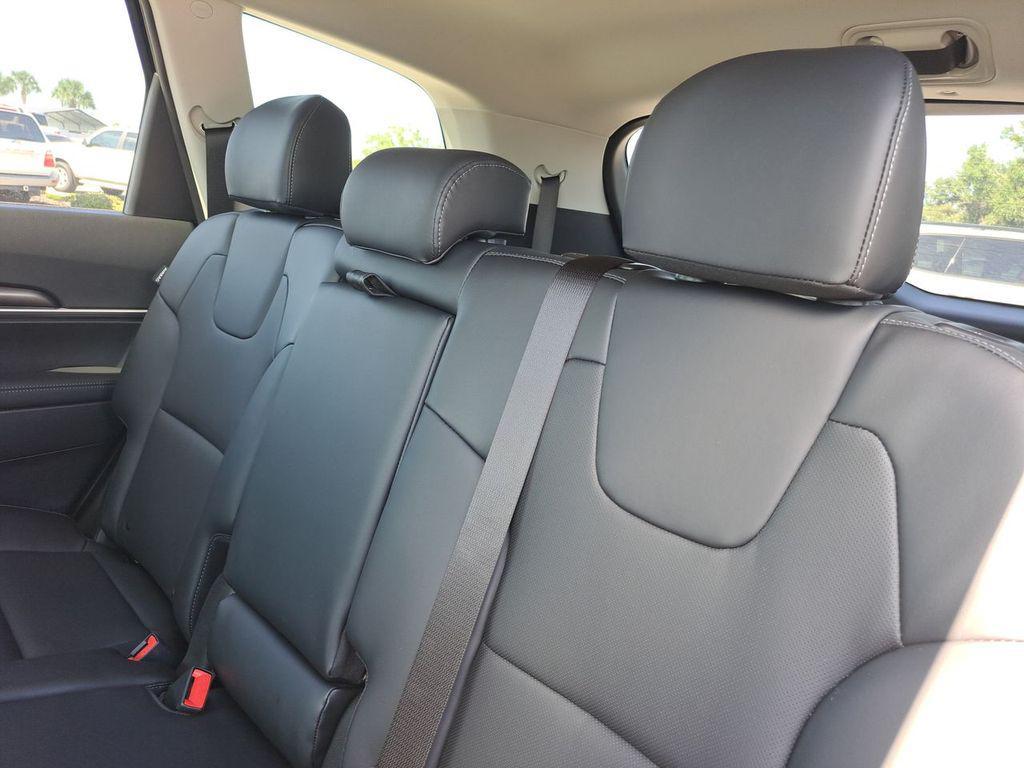 new 2025 Kia Telluride car, priced at $32,433