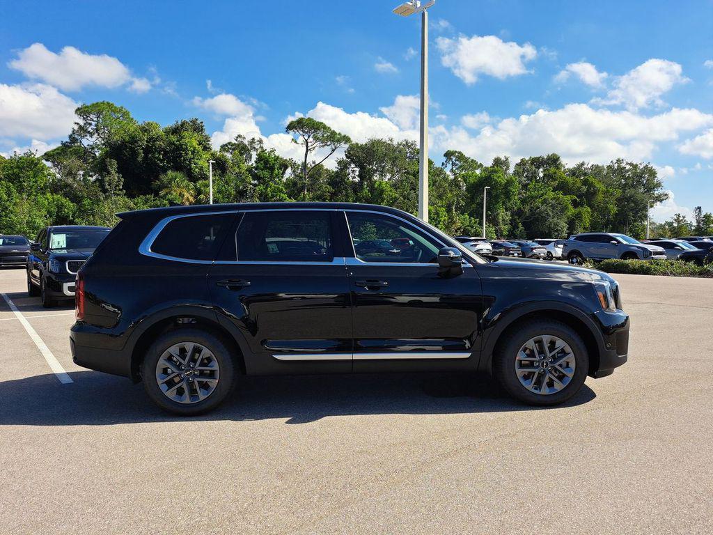 new 2025 Kia Telluride car, priced at $32,433