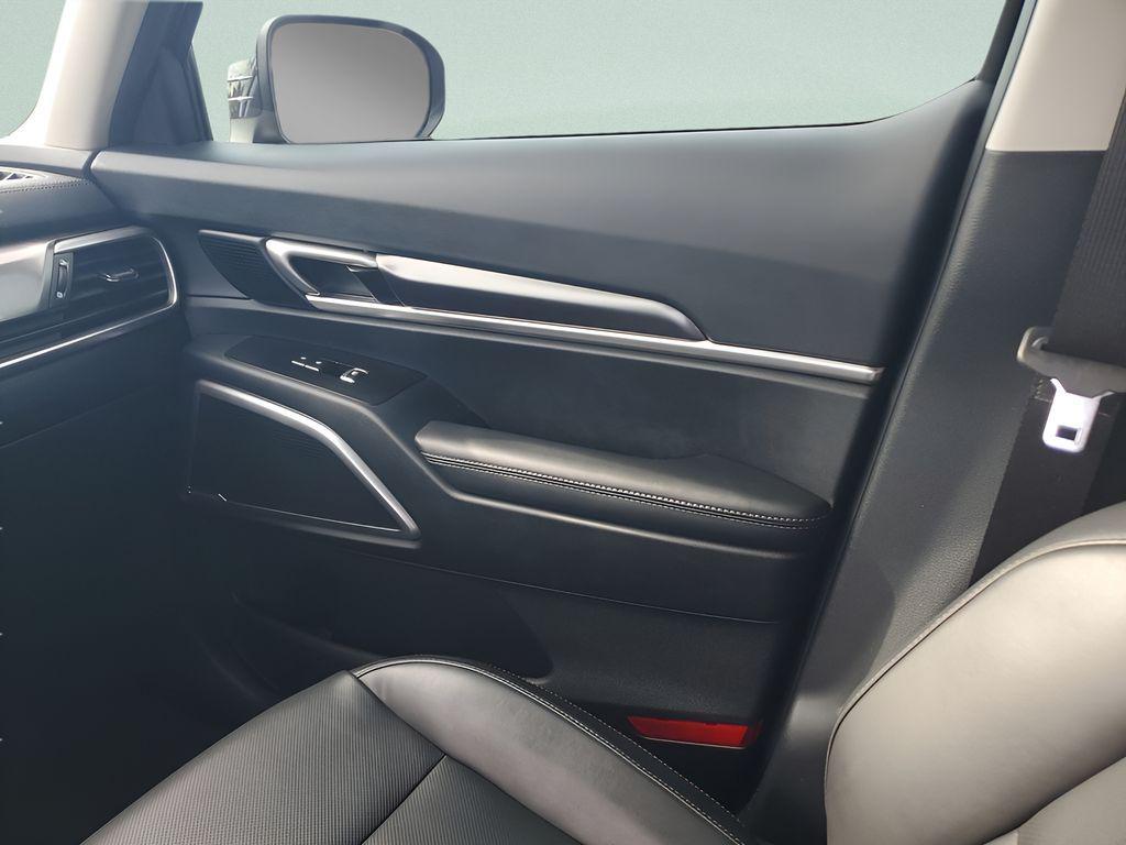 used 2025 Kia Telluride car, priced at $34,823