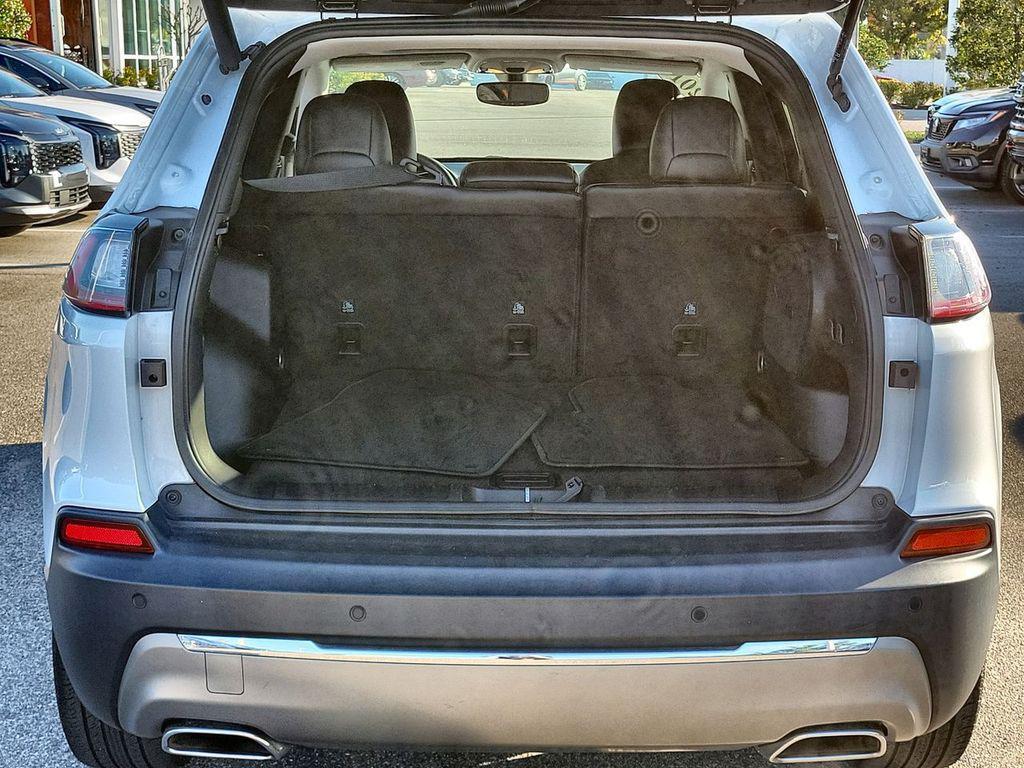 used 2019 Jeep Cherokee car, priced at $17,962