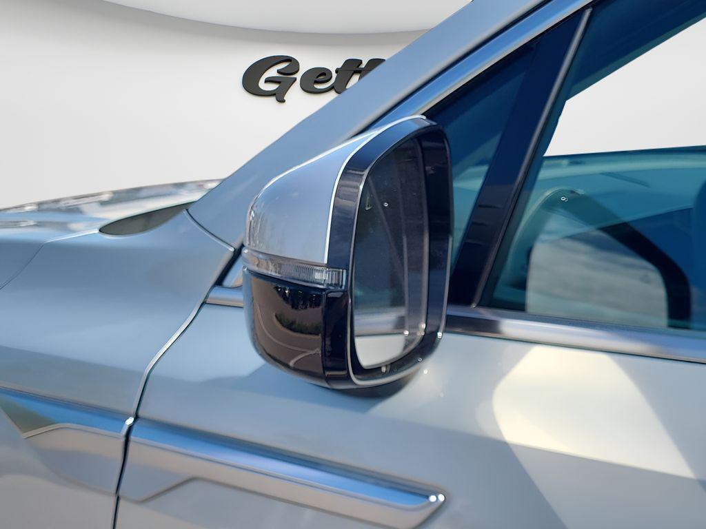 new 2026 Kia Sorento car, priced at $28,499