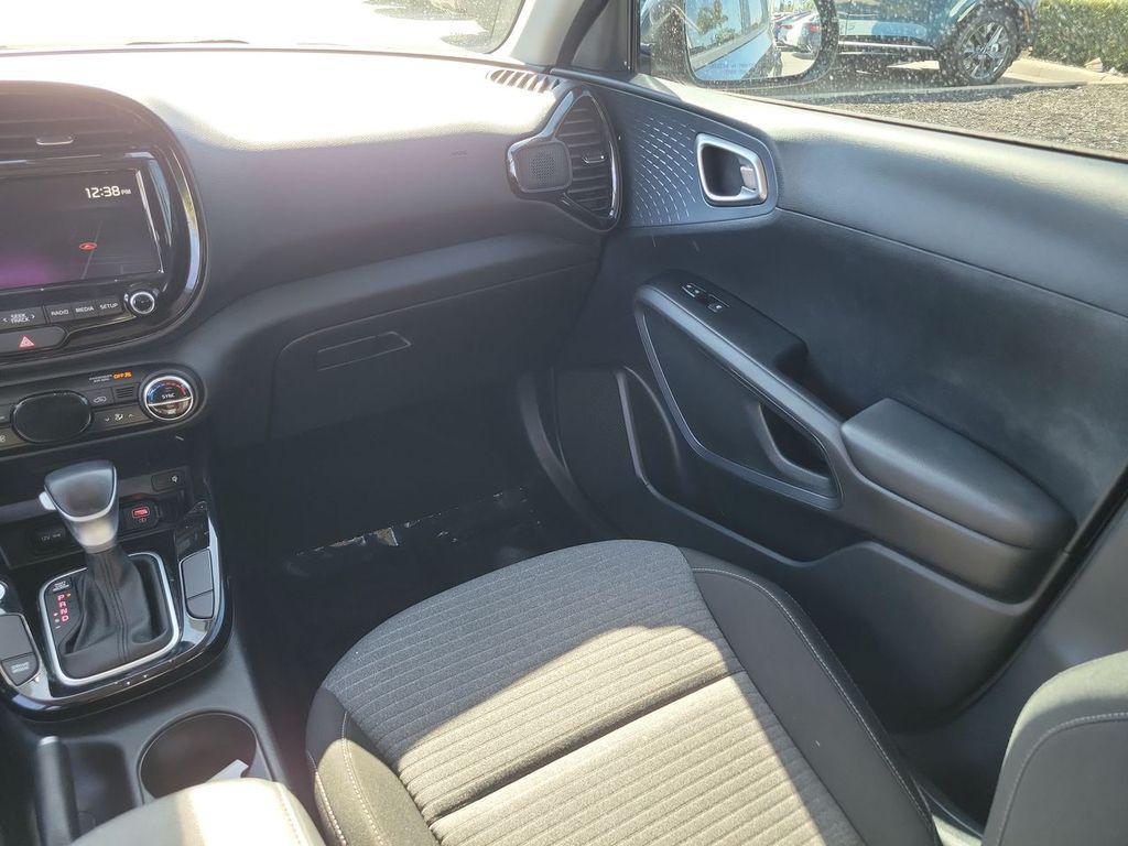 used 2022 Kia Soul car, priced at $17,368