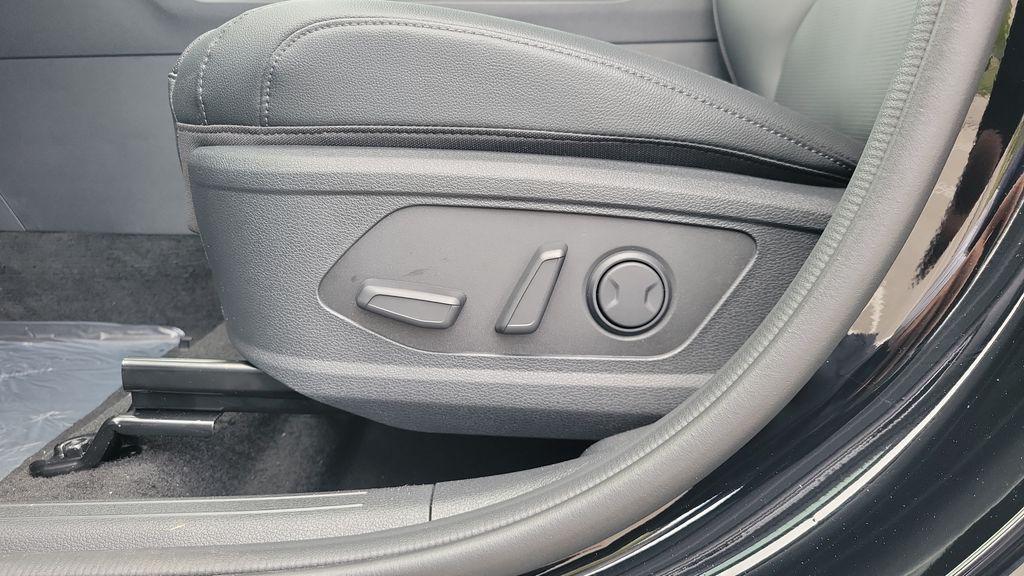 new 2026 Kia Sportage car, priced at $28,206