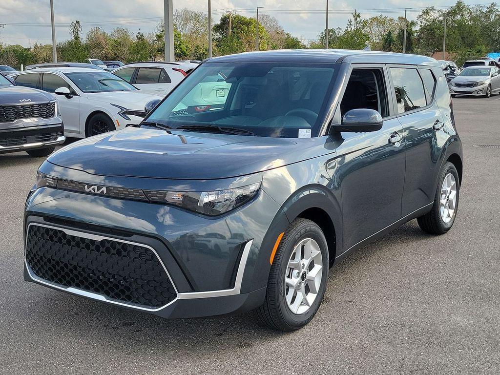 new 2025 Kia Soul car, priced at $18,952