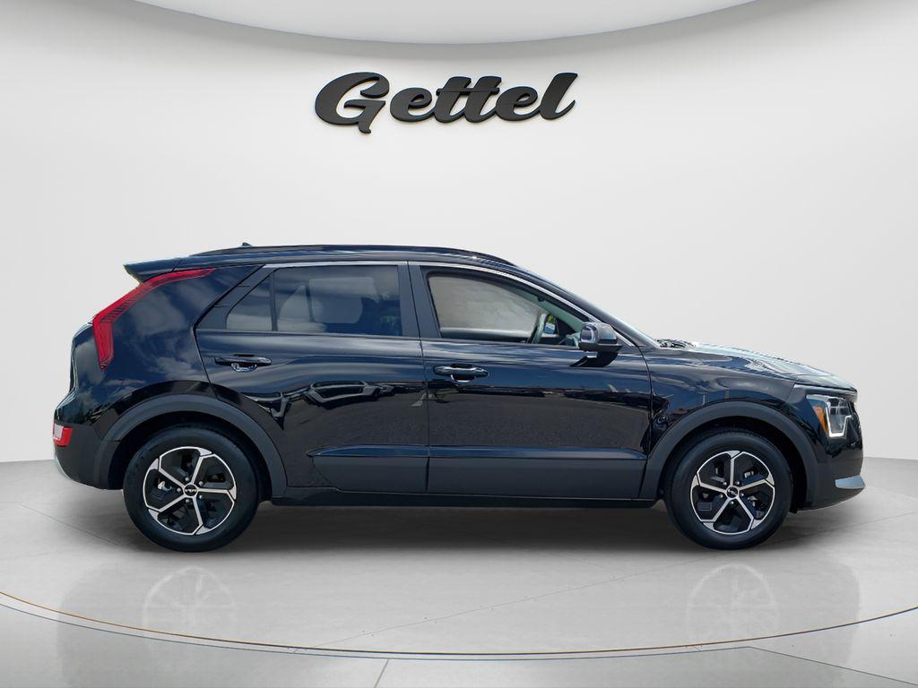 used 2025 Kia Niro car, priced at $27,459