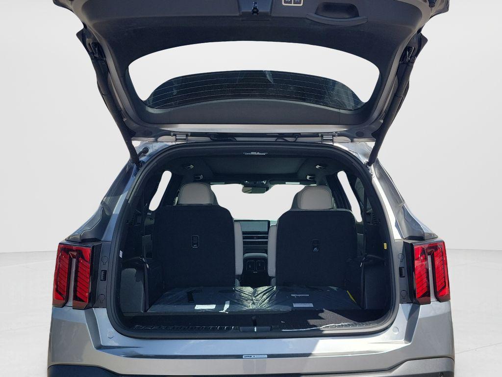 new 2026 Kia Sorento Hybrid car, priced at $44,190