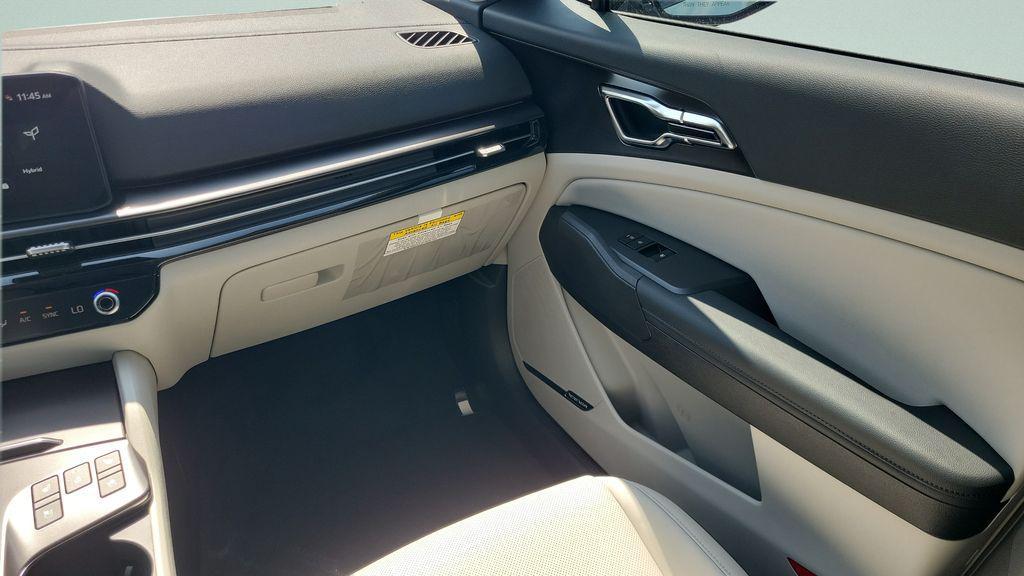 new 2026 Kia Sportage Hybrid car, priced at $39,258