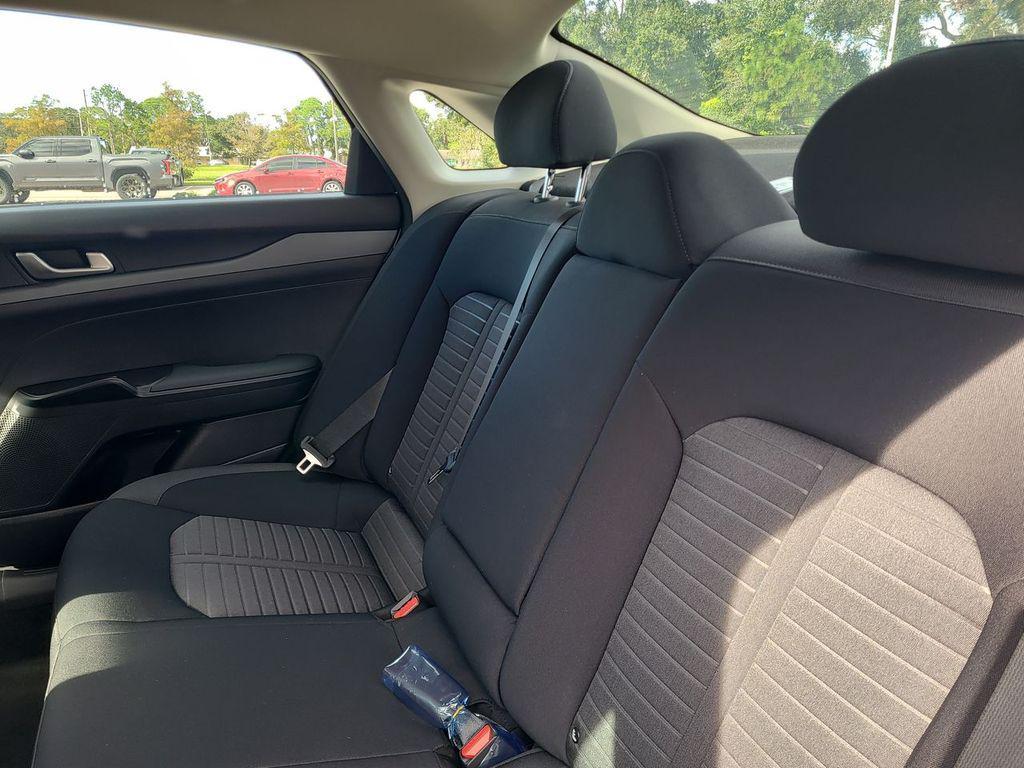 new 2026 Kia K5 car, priced at $25,526