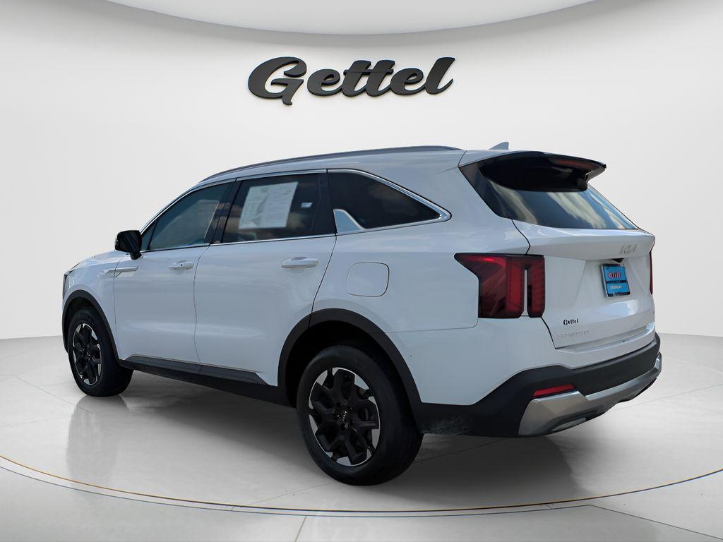 used 2024 Kia Sorento car, priced at $26,590