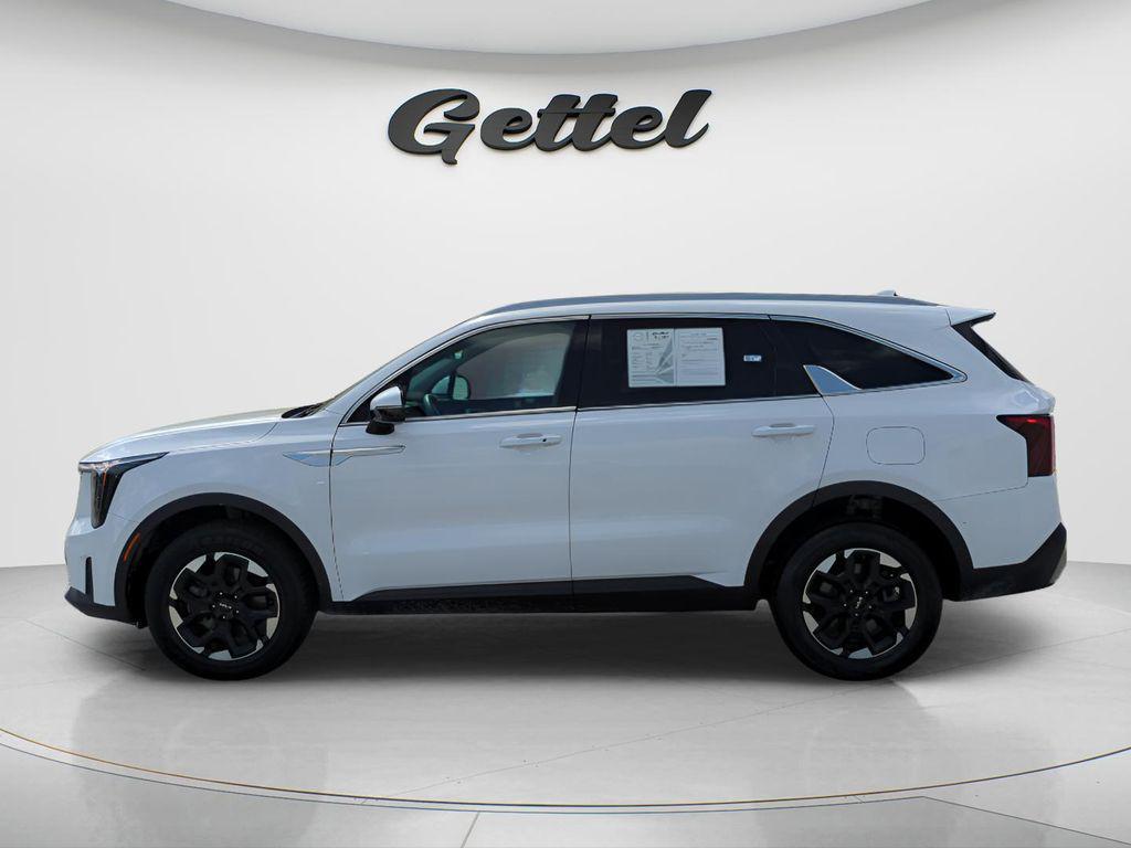 used 2024 Kia Sorento car, priced at $26,590