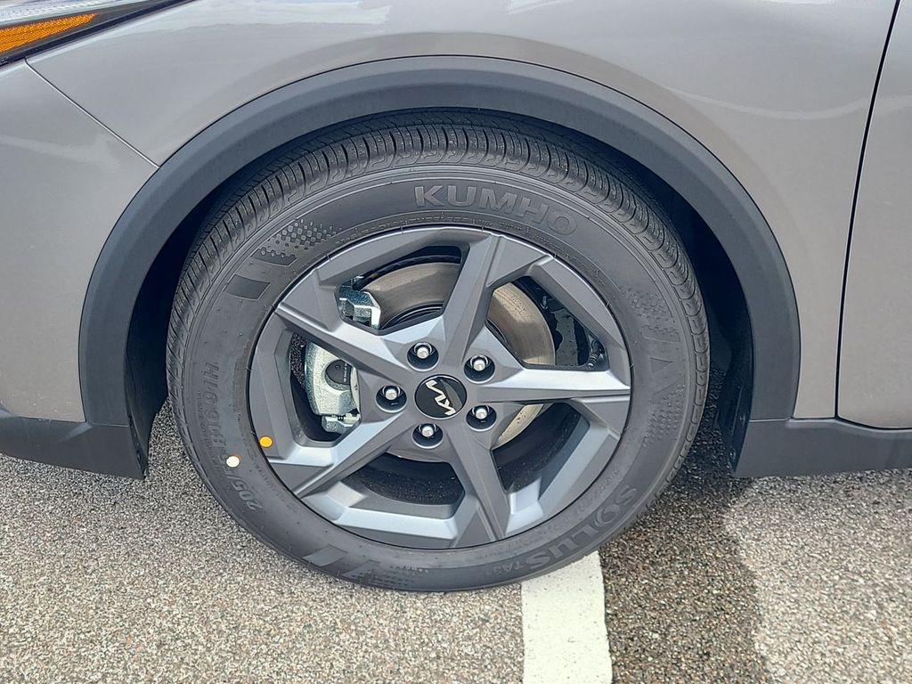 new 2025 Kia K4 car, priced at $20,694