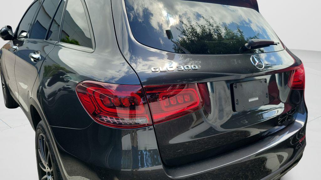 used 2022 Mercedes-Benz GLC 300 car, priced at $33,355