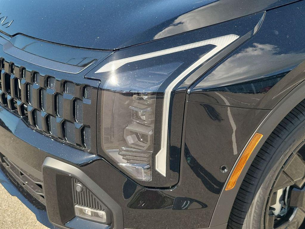 new 2026 Kia Sportage car, priced at $33,612