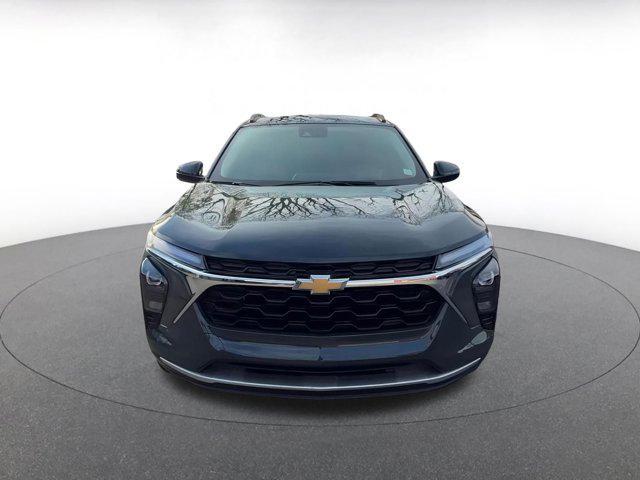 used 2025 Chevrolet Trax car, priced at $19,344