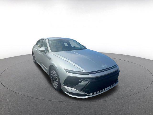 used 2025 Hyundai Sonata Hybrid car, priced at $23,995