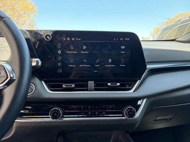 used 2025 Chevrolet Equinox car, priced at $23,499