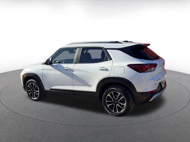 used 2025 Chevrolet TrailBlazer car, priced at $20,141