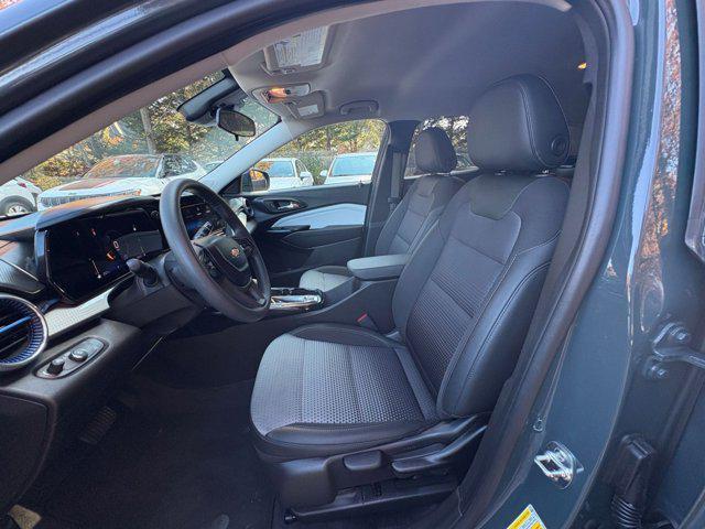 used 2025 Chevrolet Trax car, priced at $19,292